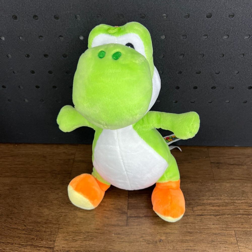 Yoshi Plush Nintendo Super Mario Bros 2020 Stuffed Animal Plush 9 1/2" Authentic
